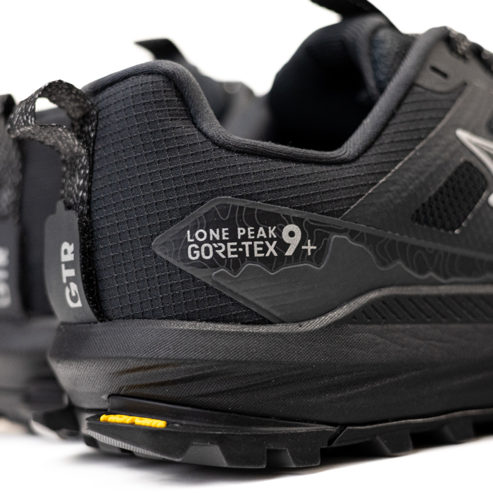 ローンピーク8 GTX ソールパターン