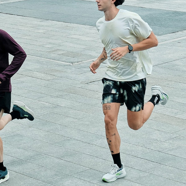 BROOKSアパレル着用イメージ3