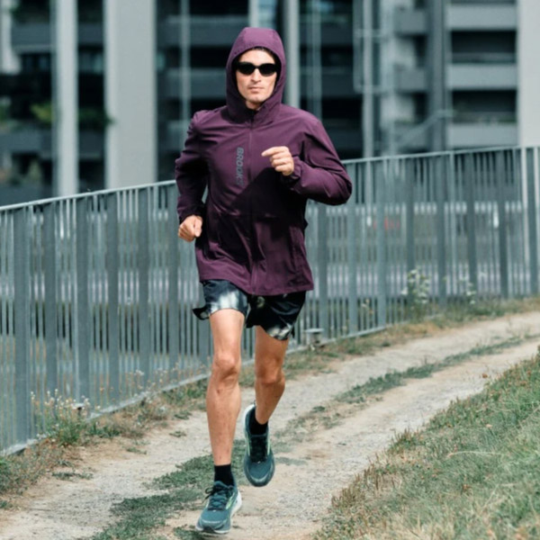 BROOKSアパレル着用イメージ1